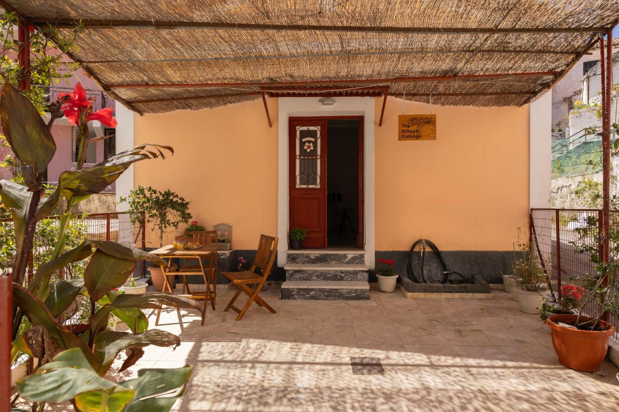 The Village Cottage - Benitses Бенитсес Экстерьер фото