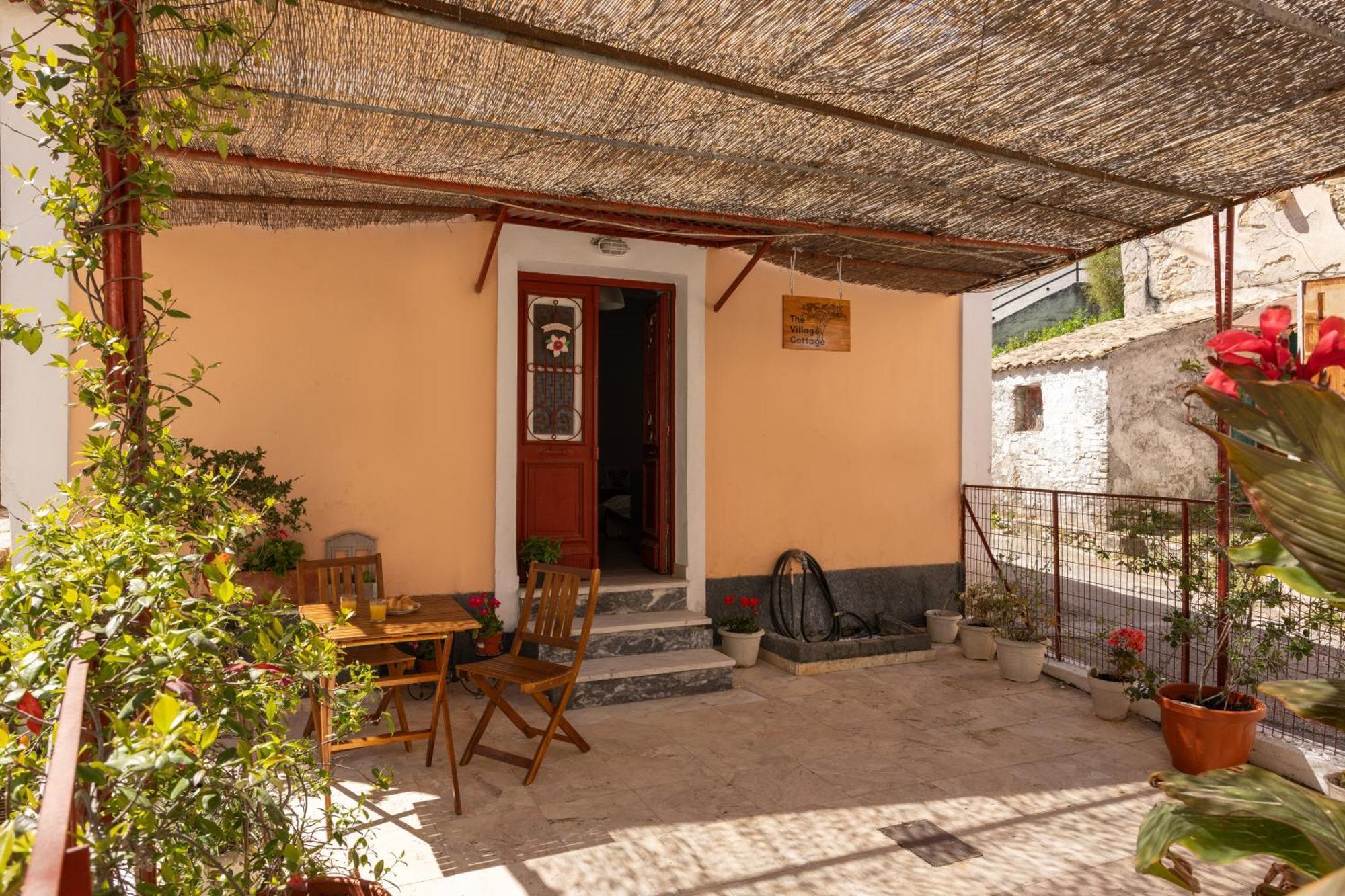 The Village Cottage - Benitses Бенитсес Экстерьер фото